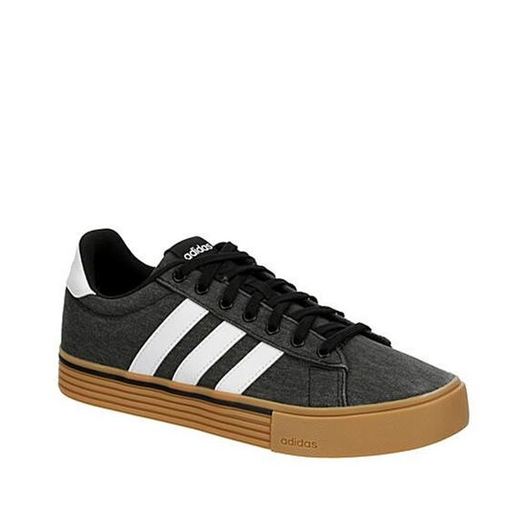 NWT  adidas Men\'s Daily 4.0 Sneaker, Black/White/Gum, 6.5